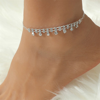 Klassisches geometrisches Doppelherz-Fußkettchen für Frauen - Silberfarben mit Strasssteinen, glänzendes ausgestanztes Liebesfußknöchel-Armband
